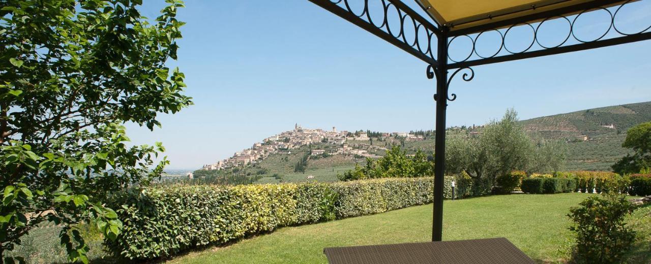 Agriturismo Fiordaliso Треви Екстериор снимка