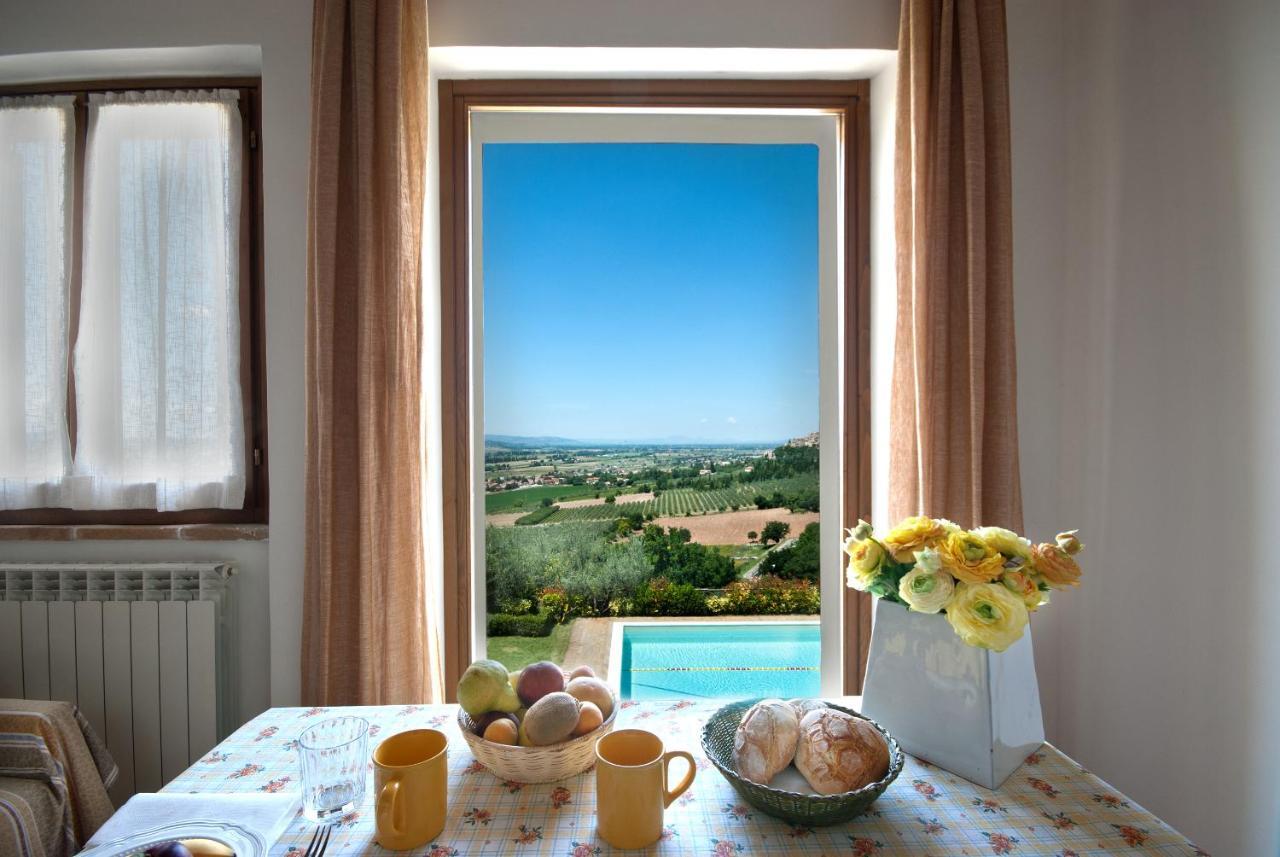 Agriturismo Fiordaliso Треви Екстериор снимка