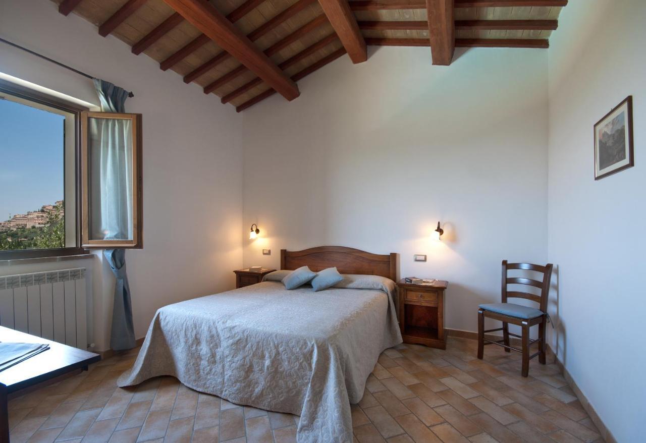 Agriturismo Fiordaliso Треви Екстериор снимка