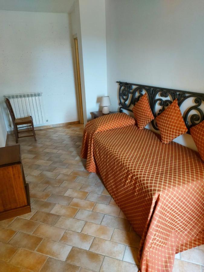 Agriturismo Fiordaliso Треви Екстериор снимка